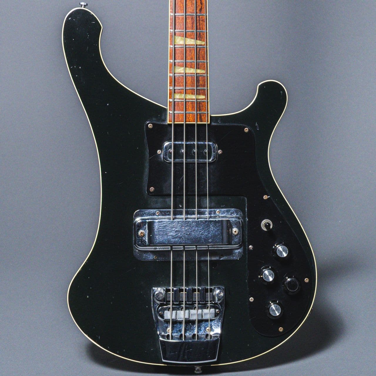 Rickenbacker 4001 1975, Jetglo