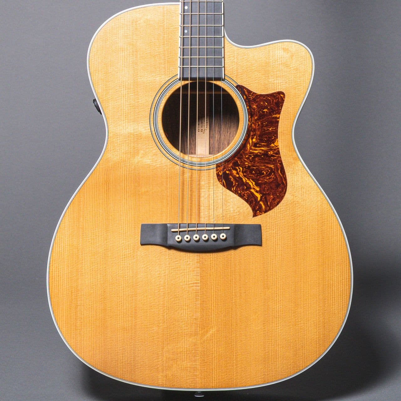 Martin OMCPA3 2011, Natural