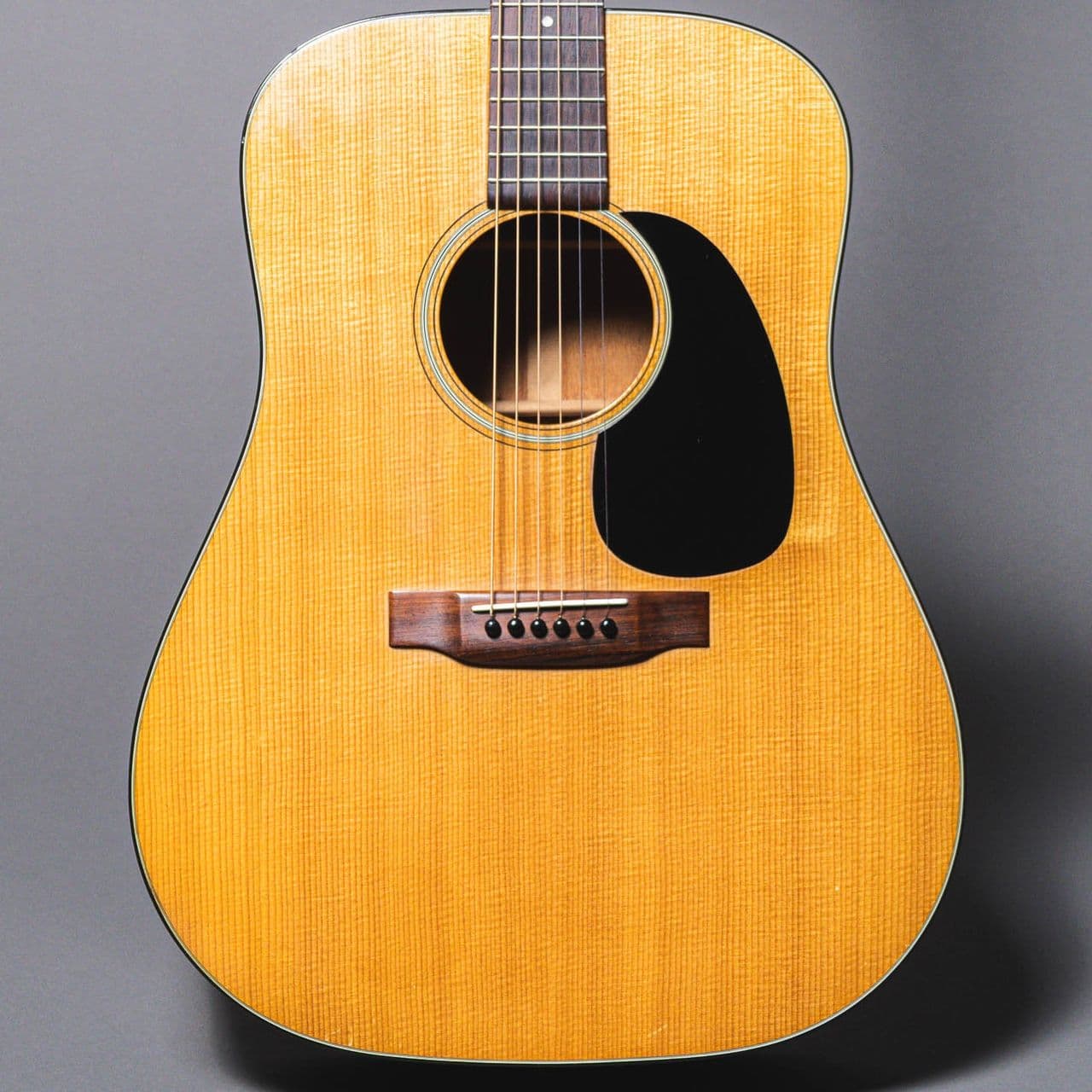 Martin D-18 1970, Natural