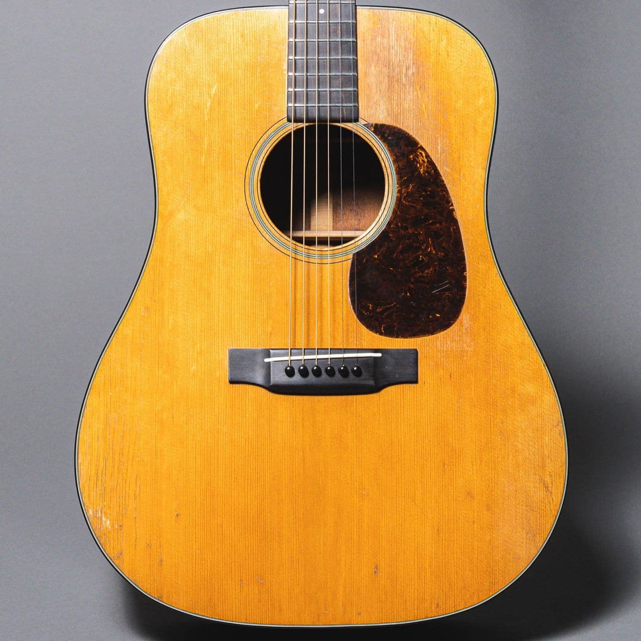 Martin D-18 1943, Natural