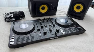 DJ Set Numark Mixtrack Platinum FX + KRK Classic 5 + Pioneer HDJ-CX