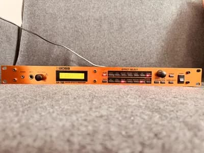 BOSS GX-700 Vintage Guitar Effects Processor - 19" Rack