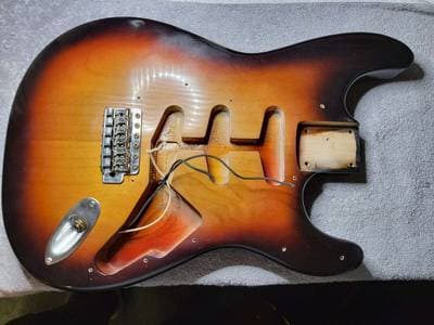 Haar S Trad Body Sunburst Nitro light Relic/ Aging für Strat Projekt