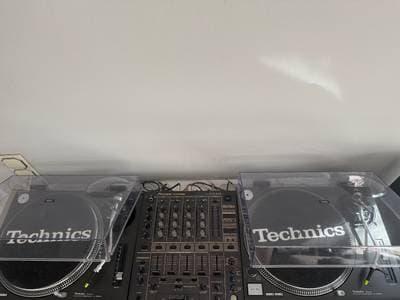 Technics SL- 1210MK2 DJ- Plattenspieler