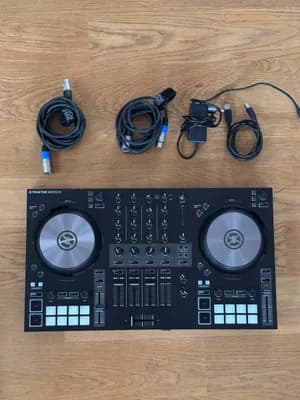 Native Instruments Traktor Kontrol S3