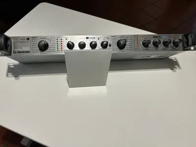 TC Electronic C300 Dual Engine Dynamics Kompressor / Gate / Limiter - 19" Rack