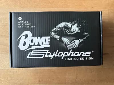 Dübreq Stylophone Limited Edition David Bowie - Synthesizer in OVP