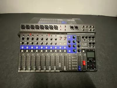 Zoom LiveTrak L-12, inkl. Netzteil & USB Kabel