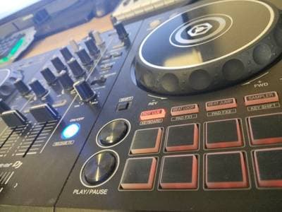 (Letzter Preis!) Pioneer DJ DDJ-400