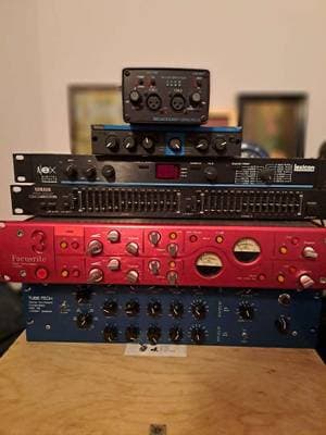 STUDIO- & LIVE-EQUIPMENT