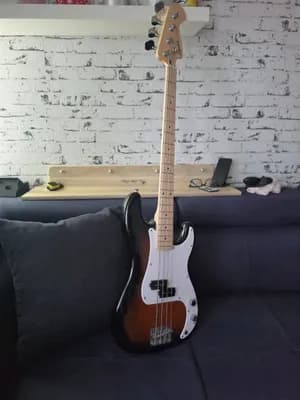 Squier by Fender Precision Bass