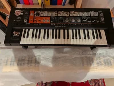 Roland SH201 Synthesizer