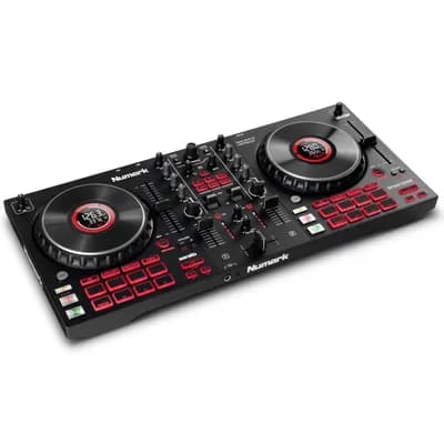 Numark Mixtrack Platinum FX DJ-Controller | 4 Decks, 3-Band-EQ DJ-Mixer, Jog-Wheel-Displays, 16 Pads, 2 Effekt-Paddles, Audiointerface, Serato Lite