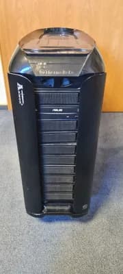 Desktop PC mit Linux Mint
