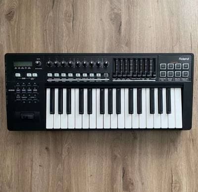 Roland A-300 Pro