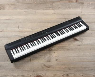 E-Piano Yamaha P-125B mit Zubehöre