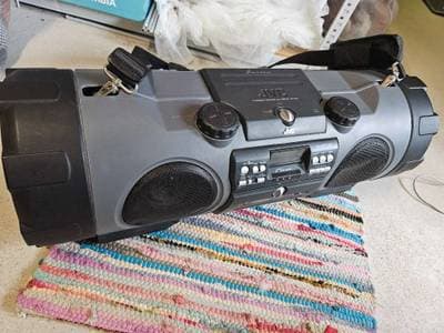 JVC RV-NB1 Kaboom Soundmachine, Radio, CD, Cassette, Subwoofer, ghetto blaster