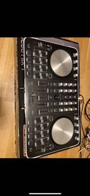 Reloop Beatmix 4 Mischpult