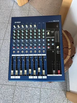 Yamaha Mischpult MG 12/4