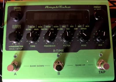 Neuwertig + OVP : IK Multimedia AmpliTube X-Time multi-effects Pedal