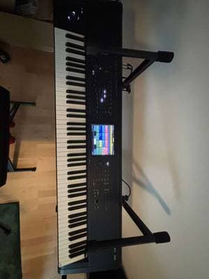 Korg Kronos 3 - 88 Tasten - neuwertig + Softcase mit Rollen + Rechnung