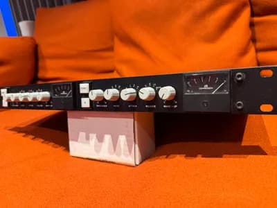 Smart Research C1 Compressor - Super Zustand - SSL/ Neve/ API