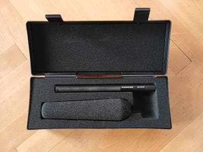 Sennheiser MKH416 P48 Richtrohr Mikrofon mit Rode Blimp Windkorb