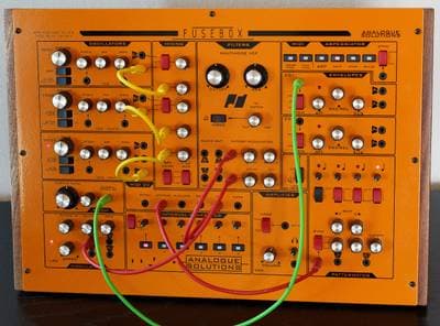 Analogue Solutions Fusebox - Vollanaloger Semi-Modular Synthesizer