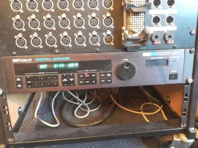roland ddr-30 drummachine