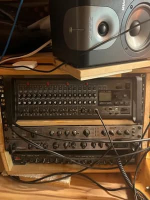 Zoom Livetrak L-20 R 20 Kanal Live Mixer, Rekorder und Audio Interface