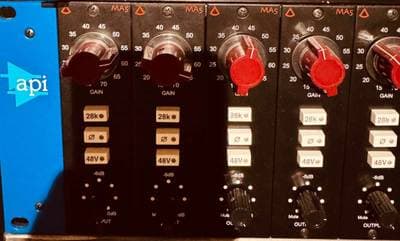 Avedis MA-5 Mic Amp Neve 1073 Style - API 500VPR Lunchbox