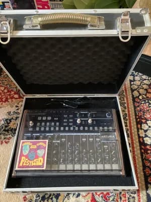Arturia Drumbrute -Analog drum Synthesizer 1. gen