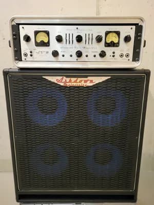 Ashdown ABM 600 EVO IV Bassanlage - 600 WATT Topteil + 4 X 10" Bassbox