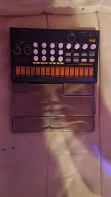 Korg Volca Beats + Decksaver