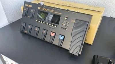 BOSS GT-100 & Endstufe | Top Zustand | Wie neu