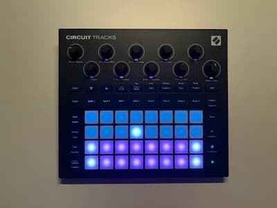 Novation Circuit Tracks Groovebox inkl. OVP und Travel Case