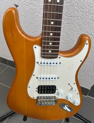 FENDER HIGHWAY ONE STRATOCASTER - Made in USA 2003