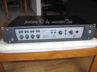 Avid Digidesign DIGI 002 Rack Firewire Audio Interface 4 micpre (not M-Audio Motu RME Focusrite)