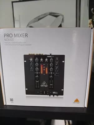 Behringer NOX101 neuwertig
