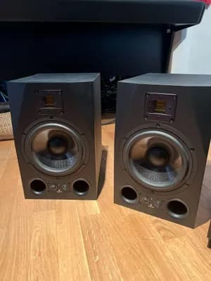 Adam A8X Monitor Paar + Adam Sub10 Subwoofer - NEUWERTIG! Premium Audio-Set