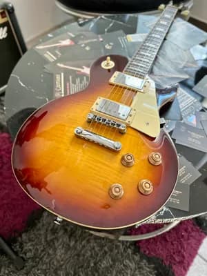 Vintage V100 Les Paul Reissue Flamed Iced Tea 2022