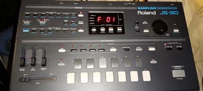 Roland JS 30 8/16 Bit Lofi Sampler