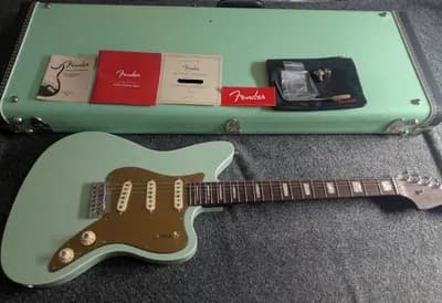 Fender Strat-Jazz Hybrid (Parallel Universe II Limited Edition)