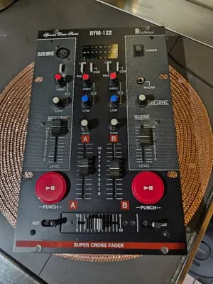 Rhythmyx RYM-122 DJ-Mixer / Disco Mixer - Special Disco Series