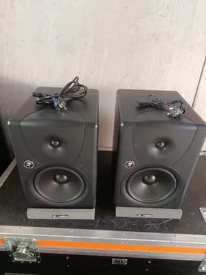 2× Mackie MR8 Aktiv-Studiomonitore - Sehr guter Zustand - Paar