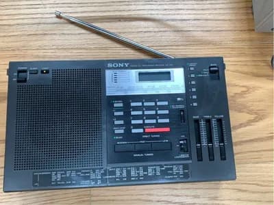 Sony ICF 2001 PLL Synthesizer Weltempfänger