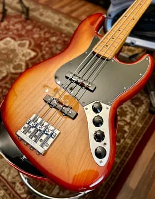 Fender Jazz Bass Player Plus Active Sienna Burst 2023 *Neuwertig*