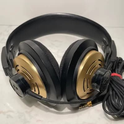 AKG K121 Studio Kopfhörer / Monitoring Headphone