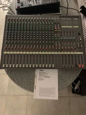 Yamaha MX400- Analoges Mischpult mit 16 Eingängen