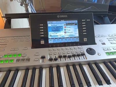 Yamaha Tyros 3 Workstation